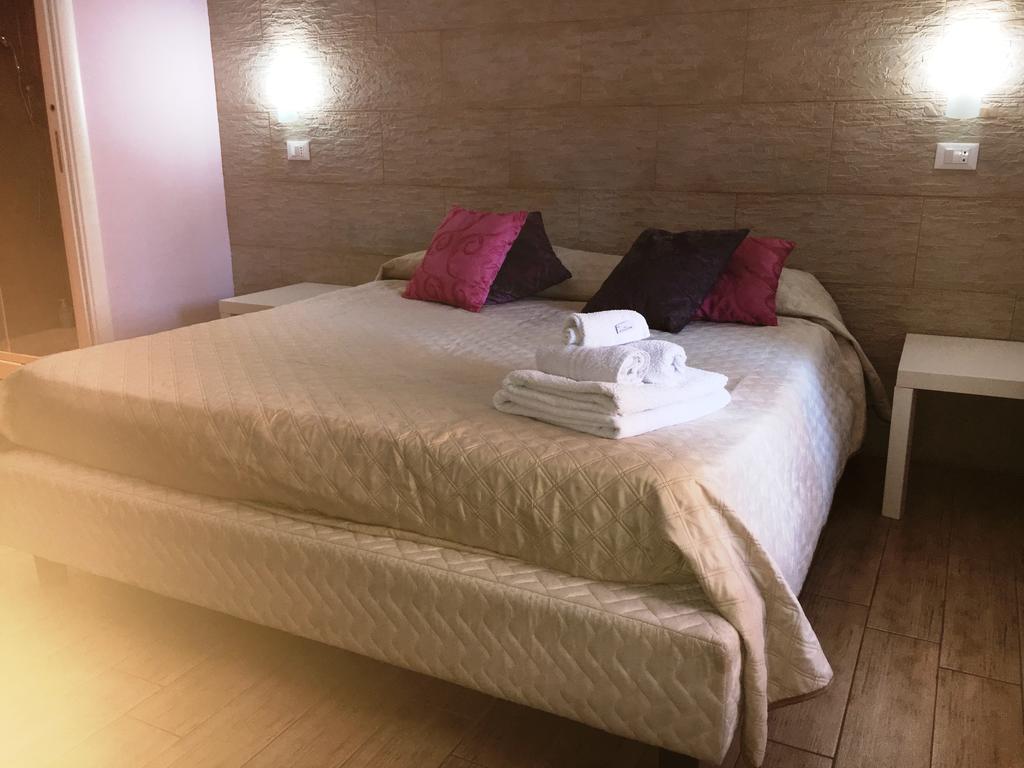 ホテル Casa Aurelia パレルモ エクステリア 写真