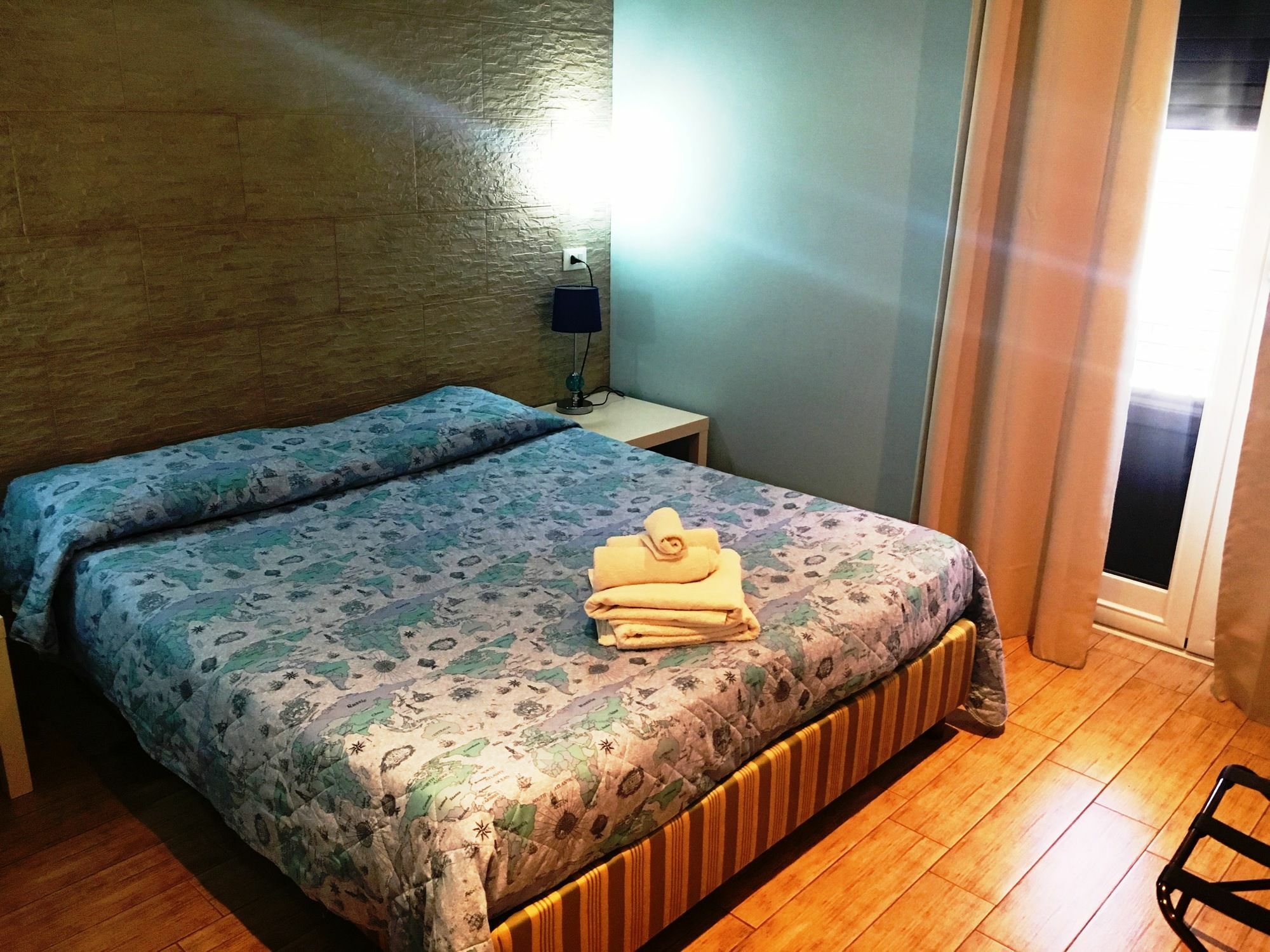 ホテル Casa Aurelia パレルモ エクステリア 写真